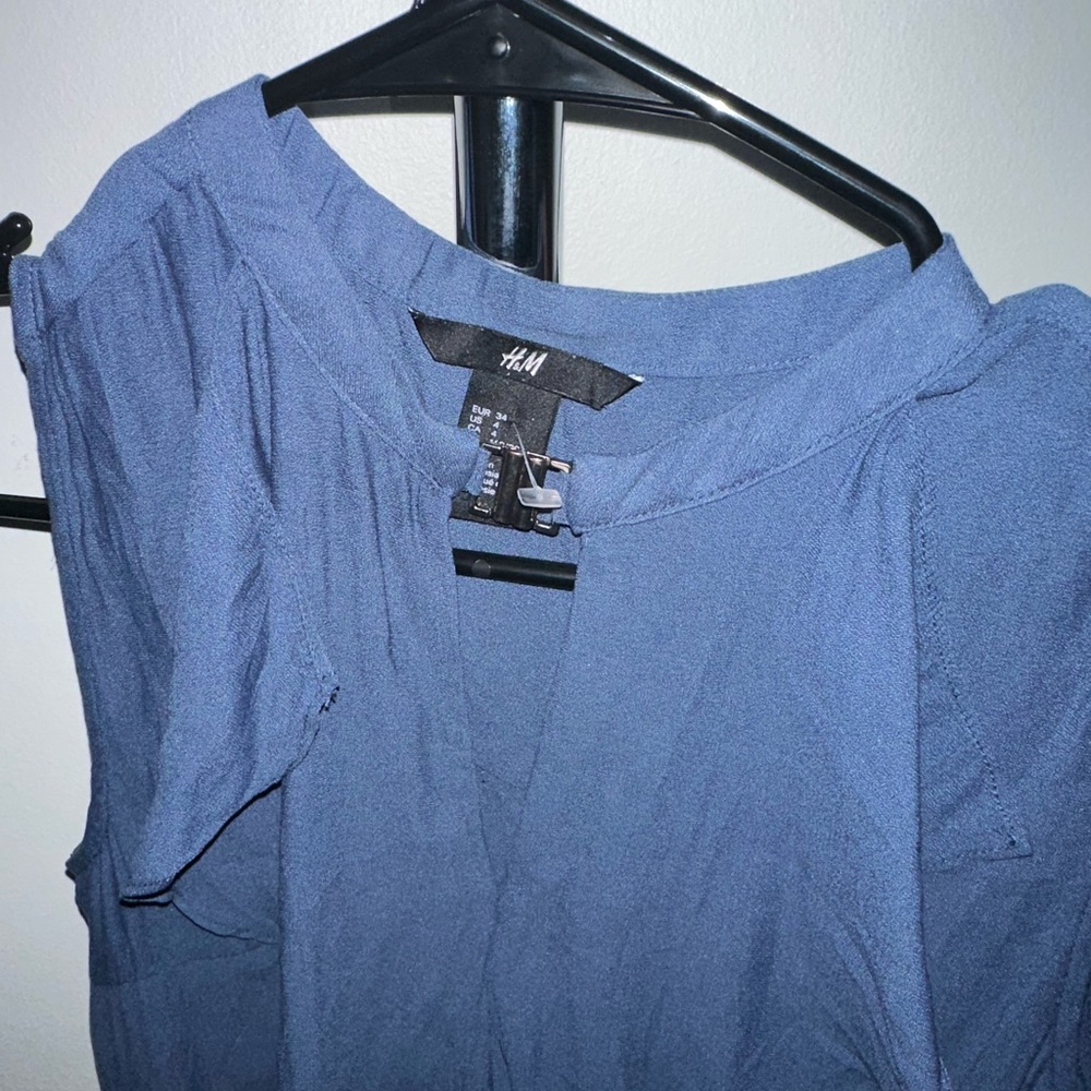 H&M TOP 4 - Picture 3 of 3